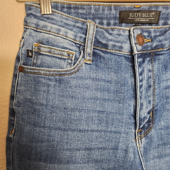 Judy Blue Womens Medium Wash Mid Rise Destructed Hem Slim Fit Jeans |3/26| - Picture 5 of 11